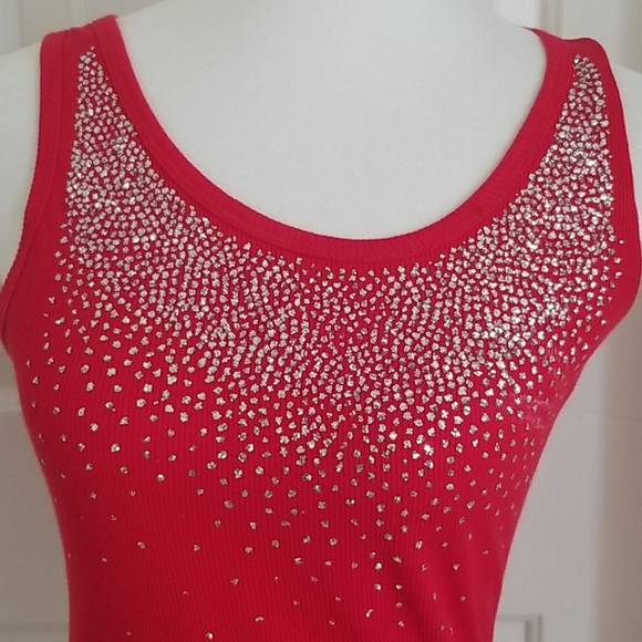 Top - Picture 2 of 3